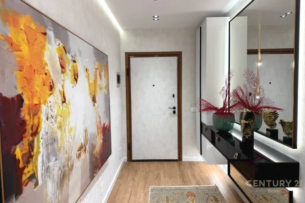 Shtepi ne shitje Apartament ne Tirane, 2+1, Mobilimi E mobiluar, Pagesa 259,000  Euro.