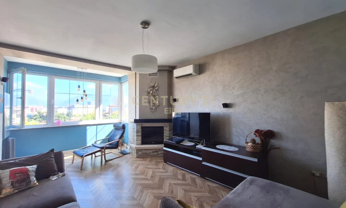 Shtepi ne shitje Apartament ne Tirane, 2+1, Mobilimi E mobiluar, Pagesa 260,000  Euro.