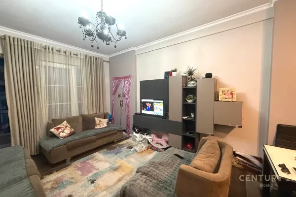 Shtepi ne shitje Apartament ne Tirane, 2+1, Mobilimi E mobiluar, Pagesa 178,000  Euro.
