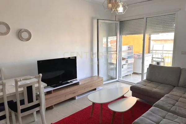 Shtepi me qera Apartament ne Tirane, 1+1, Mobilimi E mobiluar, Pagesa 50,000  Leke.