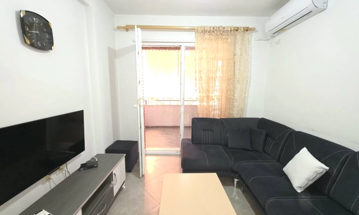 Shtepi ne shitje Apartament ne Tirane, 2+1, Mobilimi E mobiluar, Pagesa 190,000  Euro.
