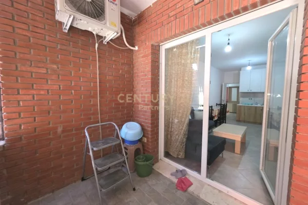 Shtepi ne shitje Apartament ne Tirane, 2+1, Mobilimi E mobiluar, Pagesa 190,000  Euro.
