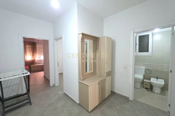 Shtepi ne shitje Apartament ne Tirane, 2+1, Mobilimi E mobiluar, Pagesa 190,000  Euro.