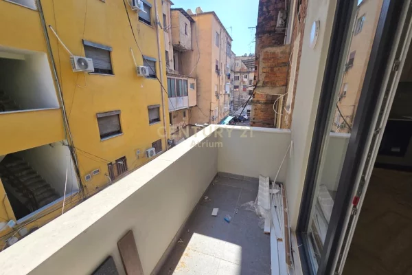 Shtepi me qera Apartament ne Tirane, 1+1, Mobilimi E mobiluar, Pagesa 60,000  Leke.