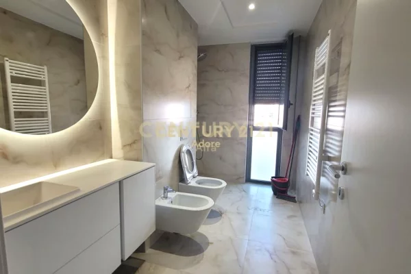 Shtepi me qera Apartament ne Tirane, 2+1, Mobilimi E mobiluar, Pagesa 800  Euro.