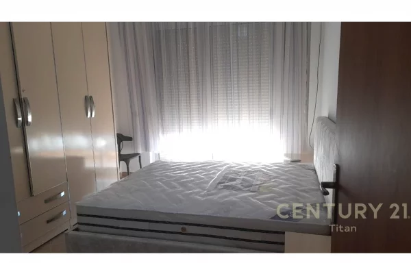 Shtepi me qera Apartament ne Tirane, 2+1, Mobilimi E mobiluar, Pagesa 50,000  Leke.