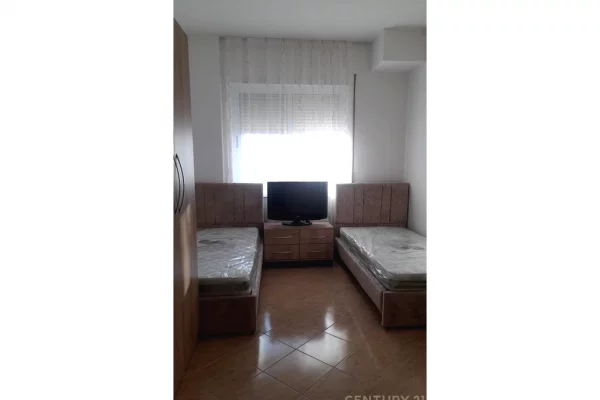 Shtepi me qera Apartament ne Tirane, 2+1, Mobilimi E mobiluar, Pagesa 50,000  Leke.