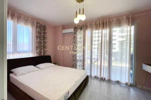Shtepi me qera Apartament ne Tirane, 2+1, Mobilimi E mobiluar, Pagesa 75,000  Leke.