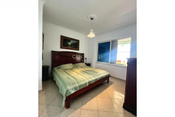 Shtepi me qera Apartament ne Durres, 3+1, Mobilimi E mobiluar, Pagesa 1,300  Euro.