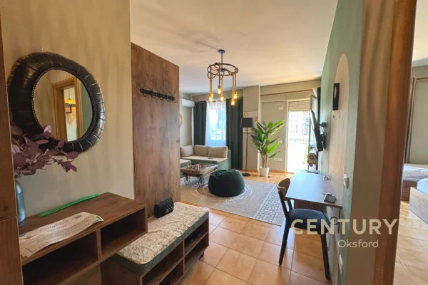 Shtepi ne shitje Apartament ne Tirane, 1+1, Mobilimi E mobiluar, Pagesa 204,800  Euro.