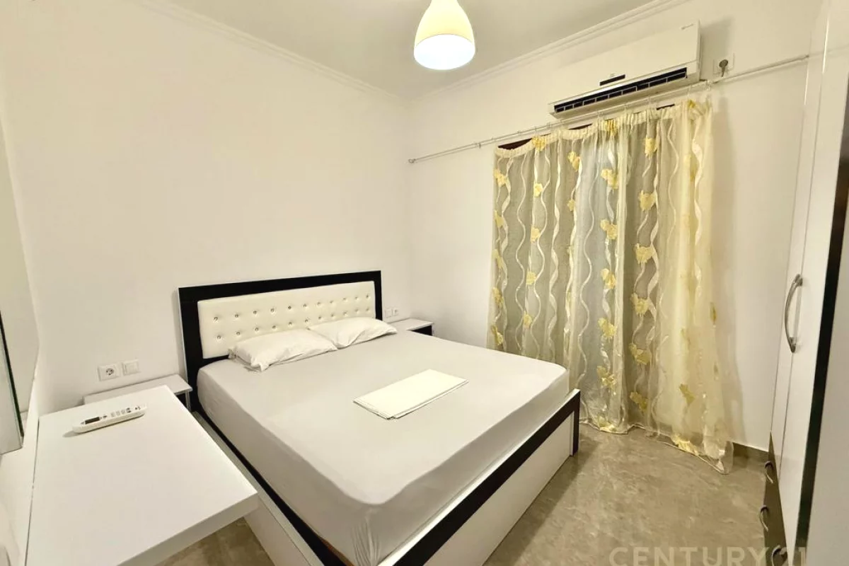 Shtepi ne shitje Vila Luksoze ne Sarande, 7+1, Mobilimi E mobiluar, Pagesa 550,000  Euro.