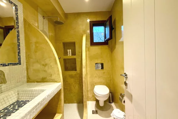 Shtepi ne shitje Vila Luksoze ne Sarande, 7+1, Mobilimi E mobiluar, Pagesa 550,000  Euro.