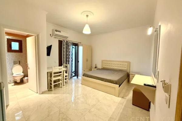 Shtepi ne shitje Vila Luksoze ne Sarande, 7+1, Mobilimi E mobiluar, Pagesa 550,000  Euro.