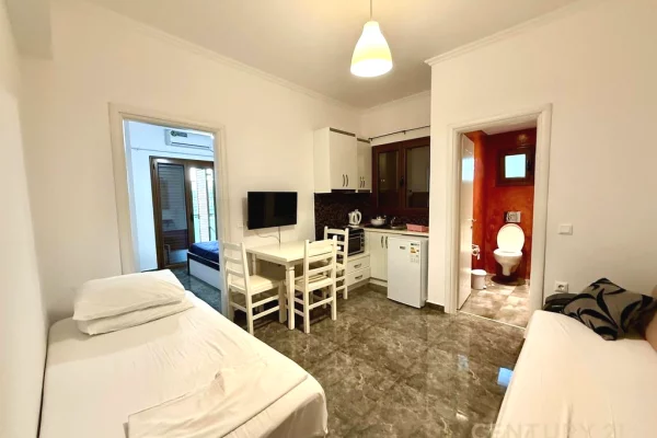 Shtepi ne shitje Vila Luksoze ne Sarande, 7+1, Mobilimi E mobiluar, Pagesa 550,000  Euro.