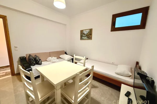 Shtepi ne shitje Vila Luksoze ne Sarande, 7+1, Mobilimi E mobiluar, Pagesa 550,000  Euro.