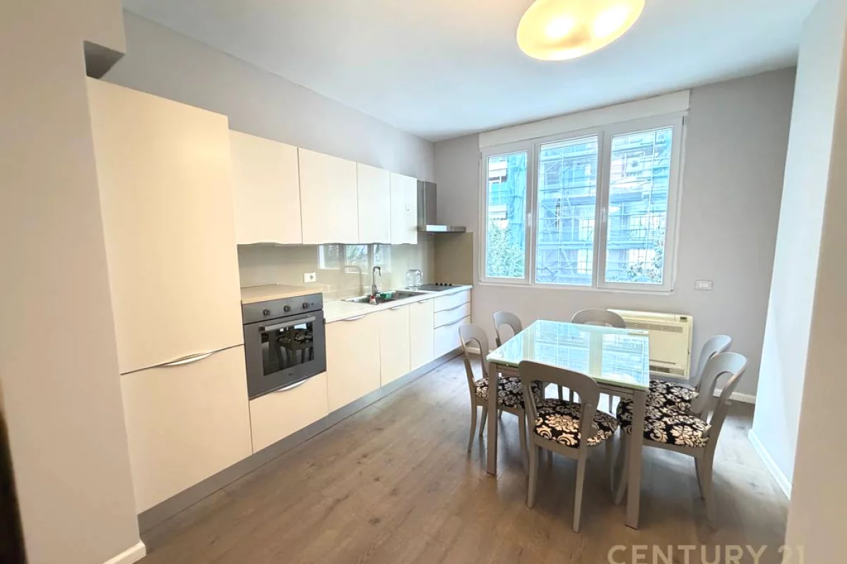Shtepi me qera Apartament ne Tirane, 1+1, Mobilimi E mobiluar, Pagesa 800  Euro.