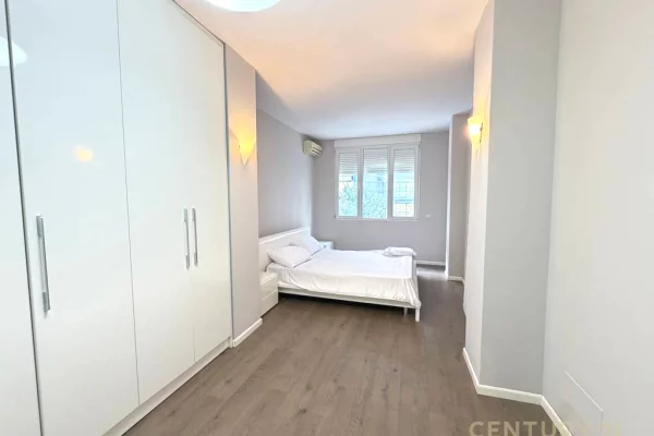 Shtepi me qera Apartament ne Tirane, 1+1, Mobilimi E mobiluar, Pagesa 800  Euro.