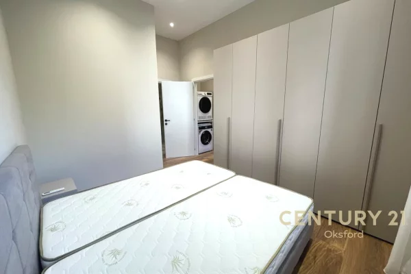Shtepi me qera Apartament ne Tirane, 2+1, Mobilimi E mobiluar, Pagesa 800  Euro.