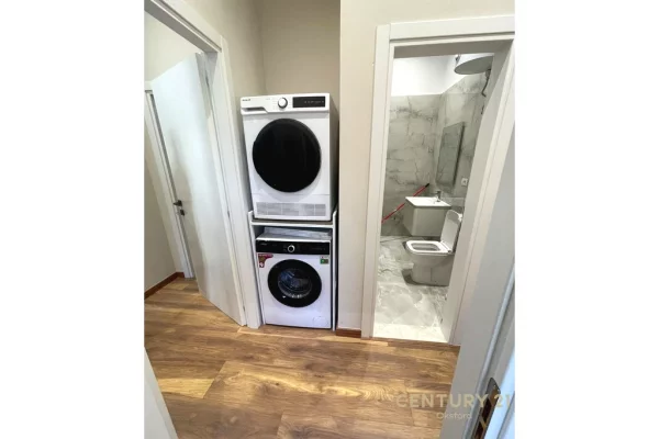 Shtepi me qera Apartament ne Tirane, 2+1, Mobilimi E mobiluar, Pagesa 800  Euro.