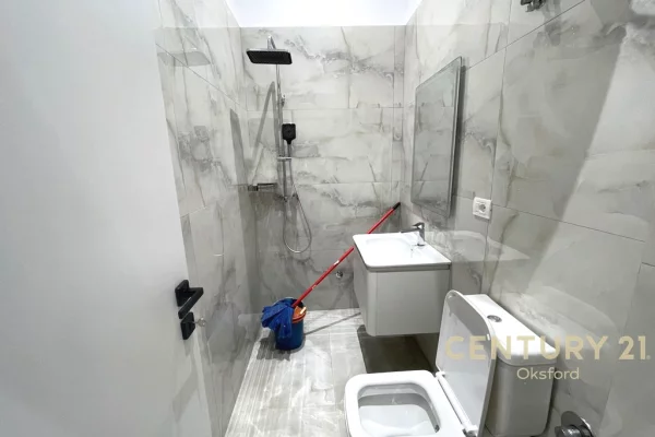 Shtepi me qera Apartament ne Tirane, 2+1, Mobilimi E mobiluar, Pagesa 800  Euro.
