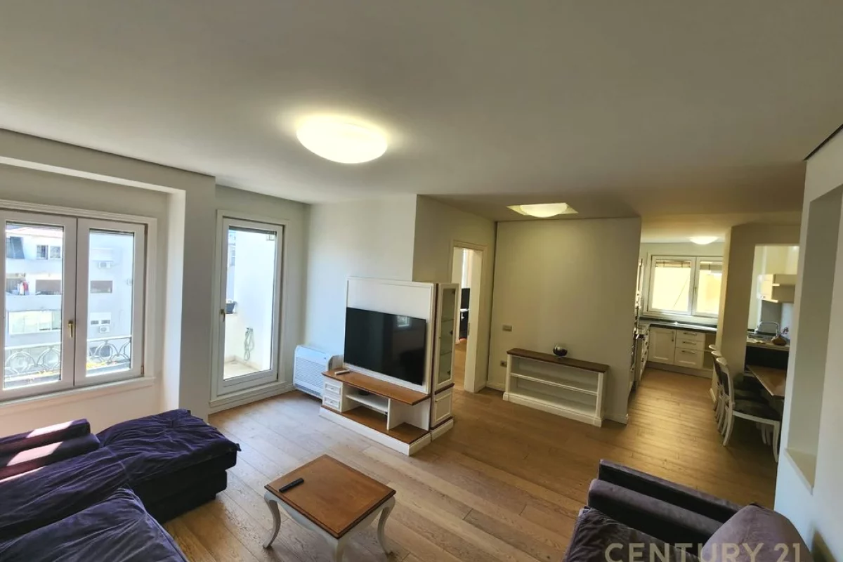 Shtepi me qera Apartament ne Tirane, 2+1, Mobilimi E mobiluar, Pagesa 1,600  Euro.