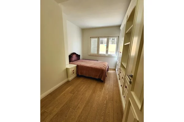 Shtepi me qera Apartament ne Tirane, 2+1, Mobilimi E mobiluar, Pagesa 1,600  Euro.