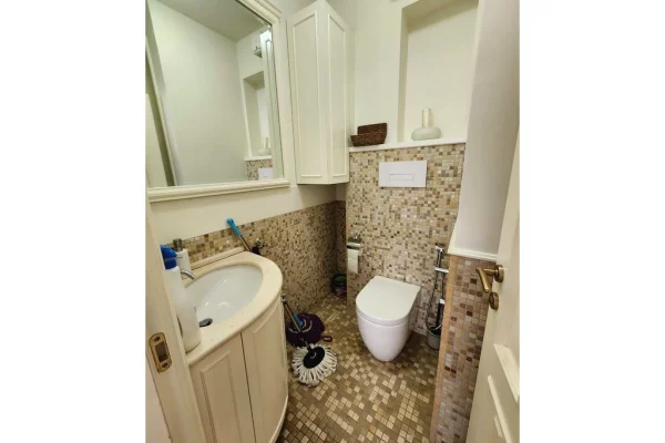 Shtepi me qera Apartament ne Tirane, 2+1, Mobilimi E mobiluar, Pagesa 1,600  Euro.