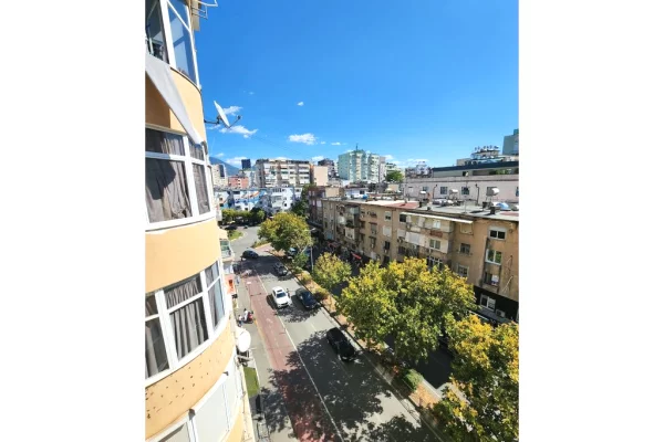 Shtepi me qera Apartament ne Tirane, 2+1, Mobilimi E mobiluar, Pagesa 1,600  Euro.