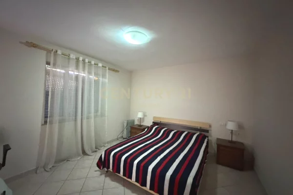 Shtepi me qera Apartament ne Tirane, 2+1, Mobilimi E mobiluar, Pagesa 650  Euro.