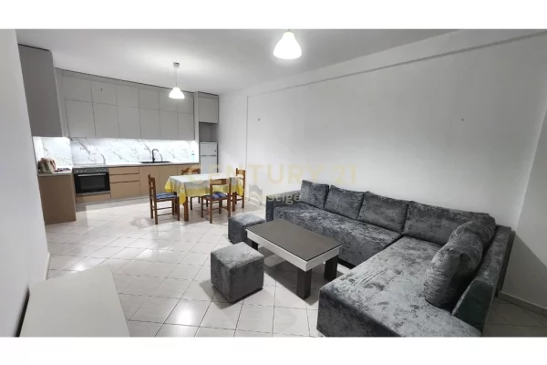 Shtepi me qera 2+1 ne Tirane - 50,000 Leke