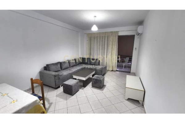 Shtepi me qera Apartament ne Tirane, 2+1, Mobilimi E mobiluar, Pagesa 50,000  Leke.
