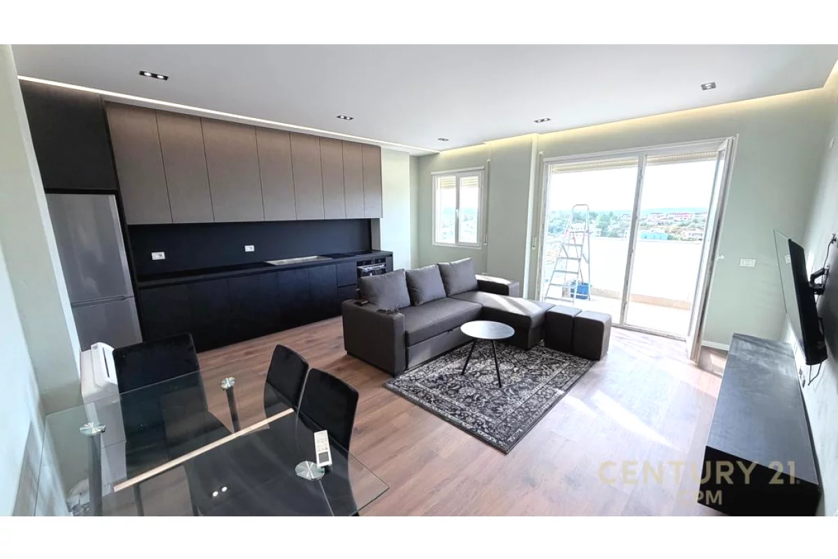 Shtepi ne shitje Apartament ne Tirane, 1+1, Mobilimi E mobiluar, Pagesa 107,000  Euro.