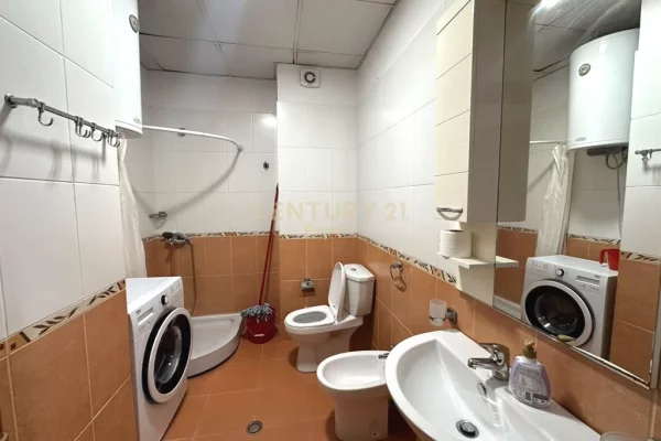 Shtepi me qera Apartament ne Tirane, 2+1, Mobilimi E mobiluar, Pagesa 550  Euro.