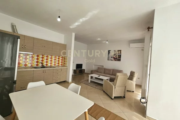 Shtepi me qera Apartament ne Tirane, 2+1, Mobilimi E mobiluar, Pagesa 430  Euro.