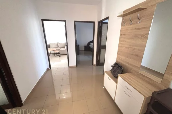 Shtepi me qera Apartament ne Tirane, 2+1, Mobilimi E mobiluar, Pagesa 65,000  Leke.