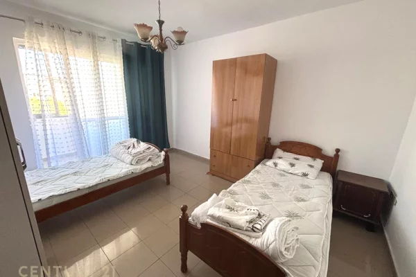 Shtepi me qera Apartament ne Tirane, 2+1, Mobilimi E mobiluar, Pagesa 65,000  Leke.