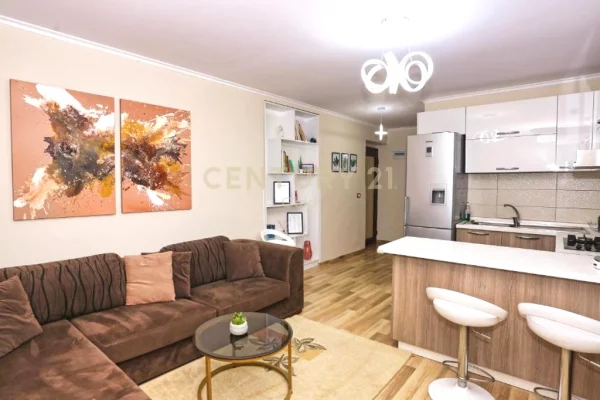 Jepet me qera Apartament te Myslym Shyri