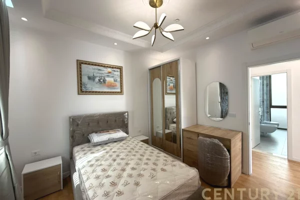 Shtepi me qera Vila Luksoze ne Tirane, 5+1, Mobilimi E mobiluar, Pagesa 3,500  Euro.
