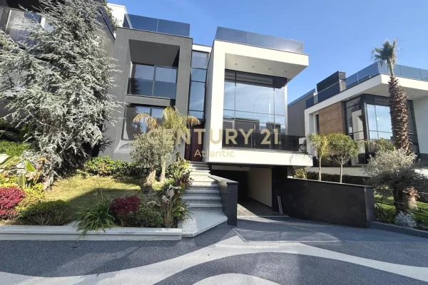 Shtepi ne shitje 4+1 ne Durres - 750,000 Euro