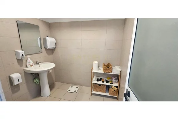 APARTAMENT PER ZYRA 3+1+2 ME QIRA – PRANE LIBRIT UNIVERSITAR, TIRANE