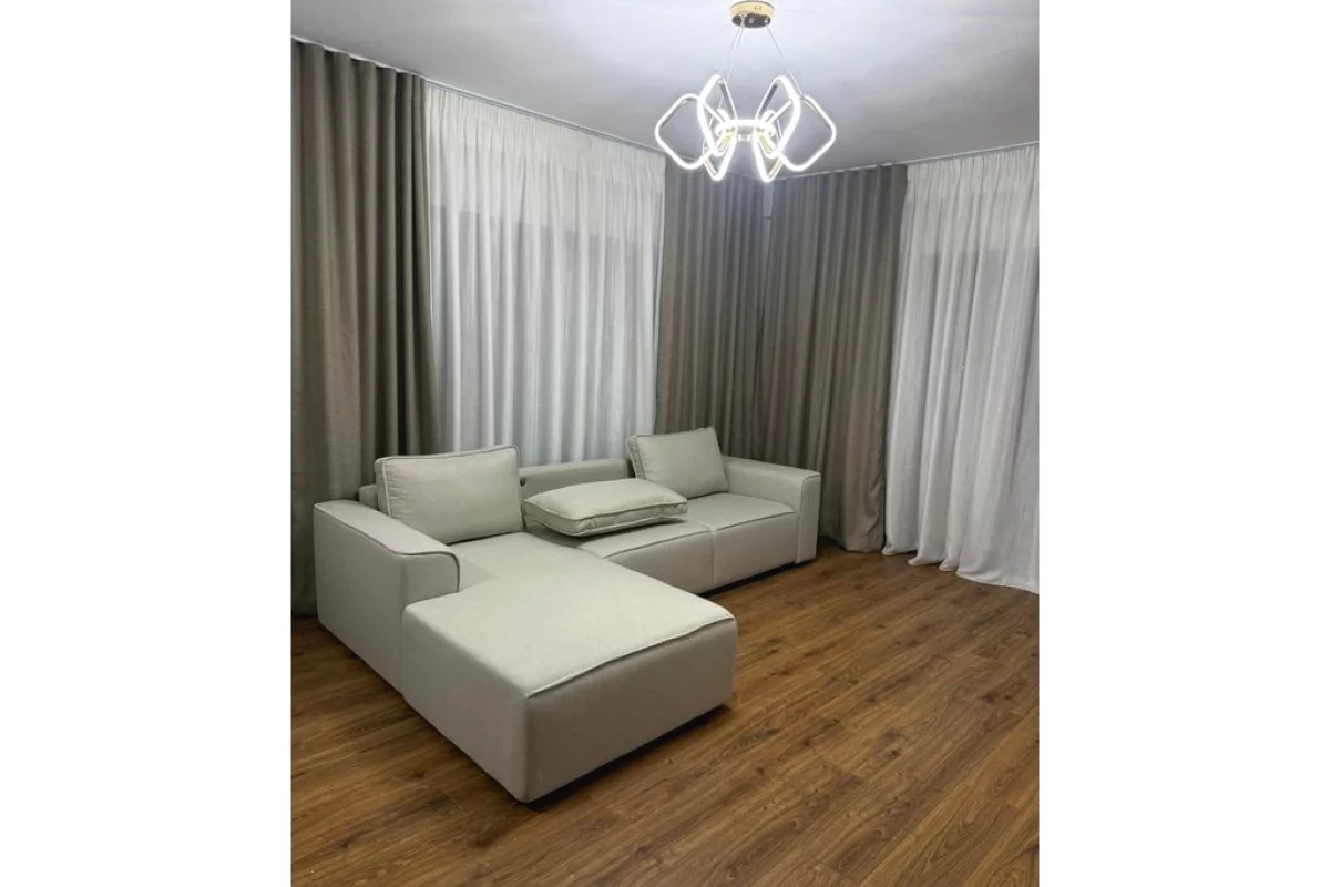 Shtepi me qera Apartament ne Tirane, 2+1, Mobilimi E mobiluar, Pagesa 880  Euro.