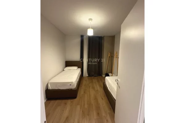 Shtepi ne shitje Apartament ne Tirane, 2+1, Mobilimi E mobiluar, Pagesa 16,000,000  Leke.