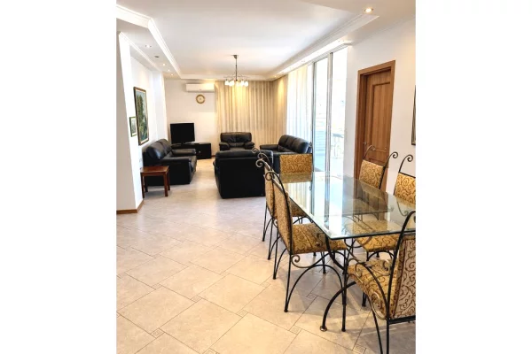 Shtepi ne shitje Apartament ne Tirane, 2+1, Mobilimi E mobiluar, Pagesa 357,600  Euro.