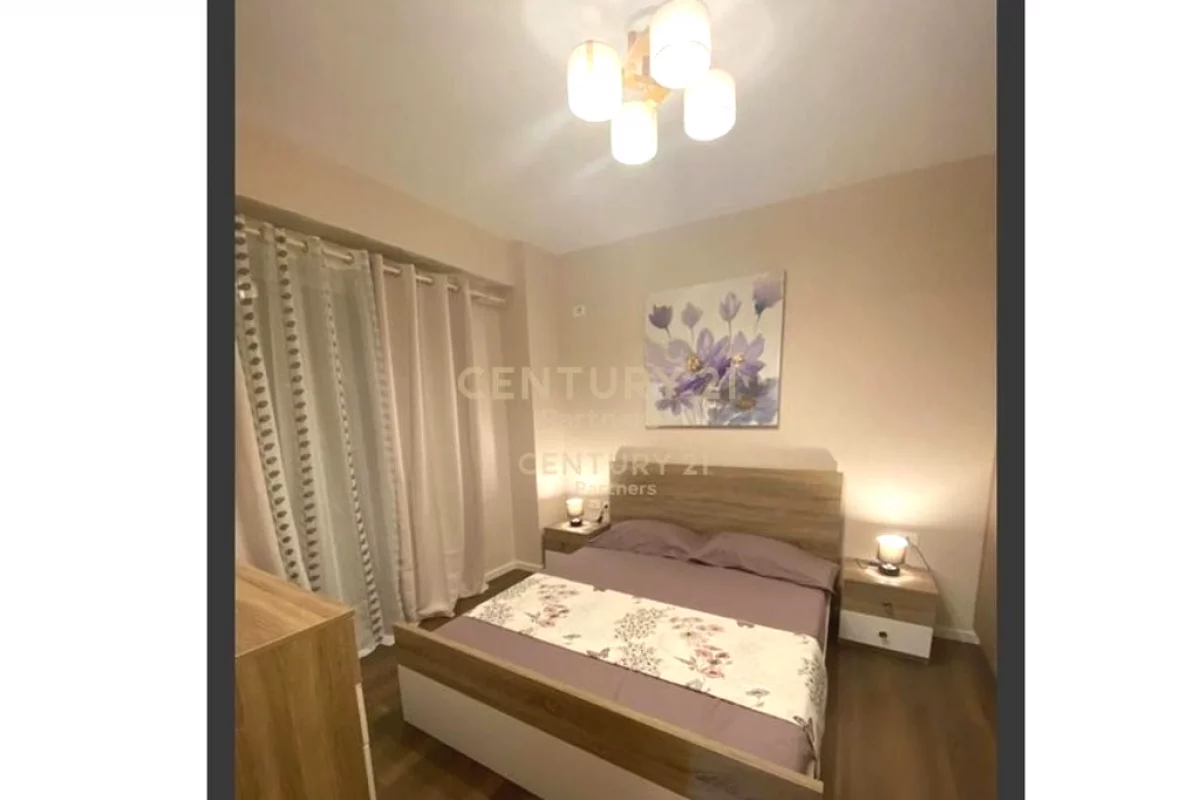 Shtepi me qera Apartament ne Tirane, 1+1, Mobilimi E mobiluar, Pagesa 75,000  Leke.