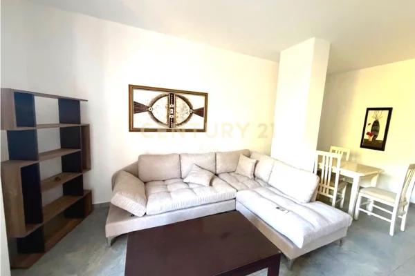 Apartament 1+1+ Verand per qira, Liqeni i Thate