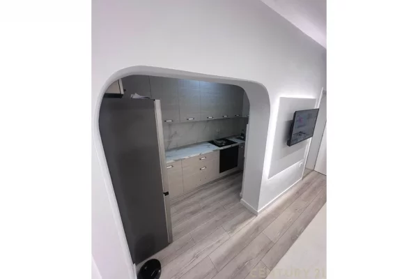 Shtepi me qera Apartament ne Tirane, 1+1, Mobilimi E mobiluar, Pagesa 750  Euro.