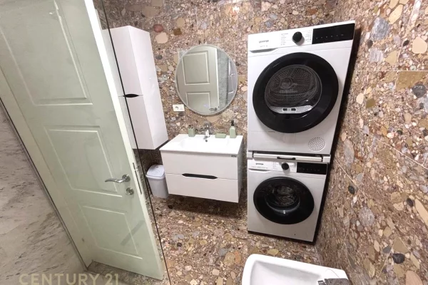 Shtepi me qera Apartament ne Tirane, 2+1, Mobilimi E mobiluar, Pagesa 90,000  Leke.