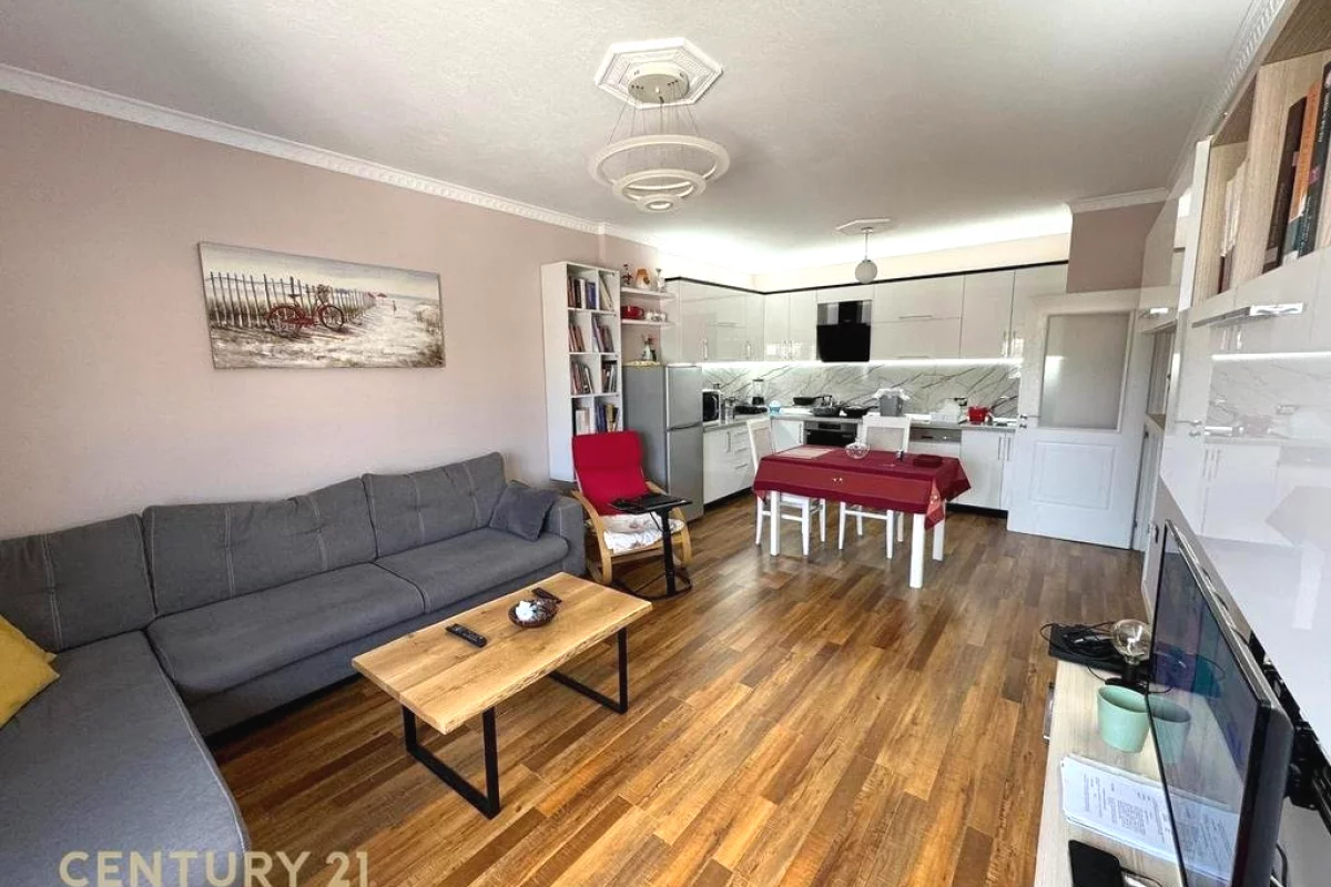 Shtepi me qera Apartament ne Tirane, 1+1, Mobilimi E mobiluar, Pagesa 700  Euro.