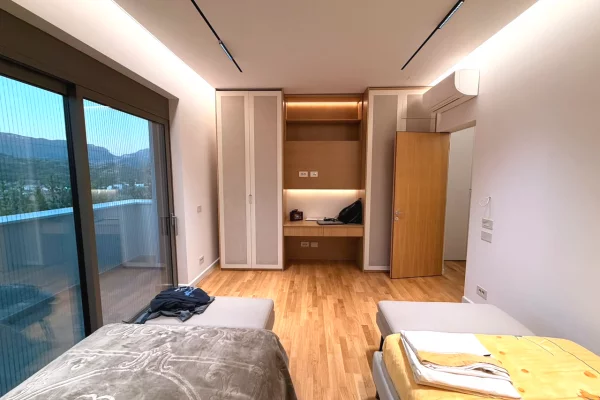 Shtepi ne shitje Vila Luksoze ne Tirane, 3+1, Mobilimi E mobiluar, Pagesa 1,600,000  Euro.