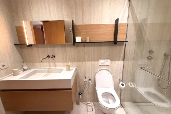 Shtepi ne shitje Vila Luksoze ne Tirane, 3+1, Mobilimi E mobiluar, Pagesa 1,600,000  Euro.